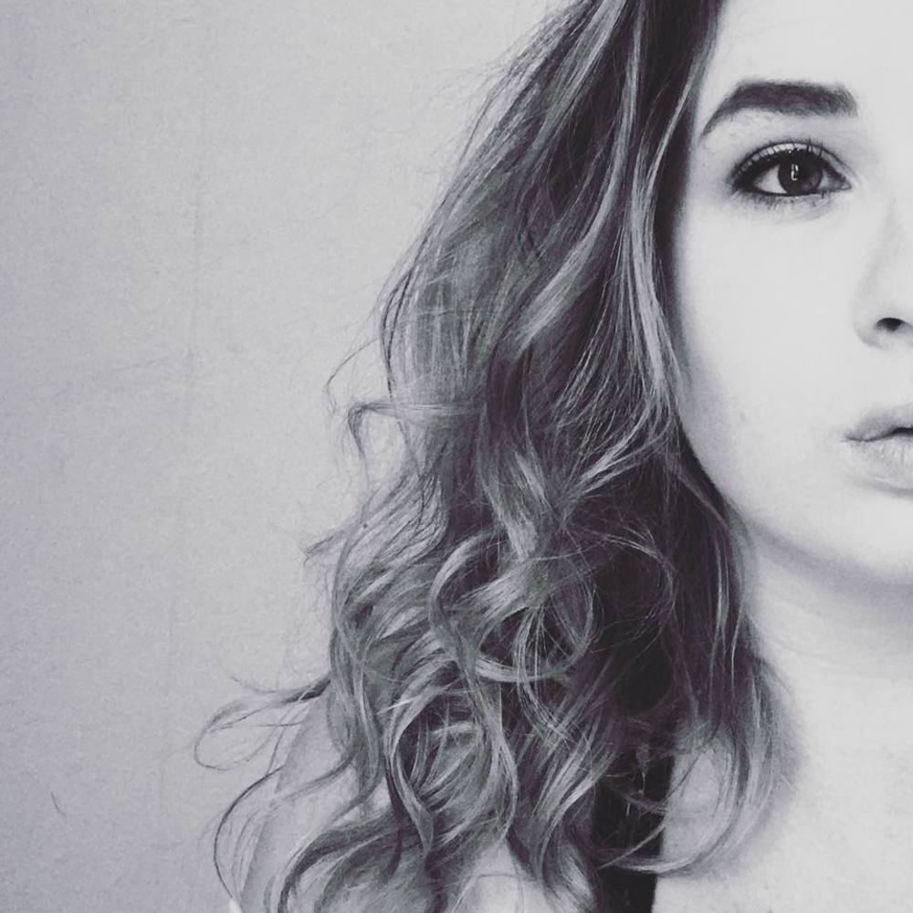 Meet your Posher, Crissie